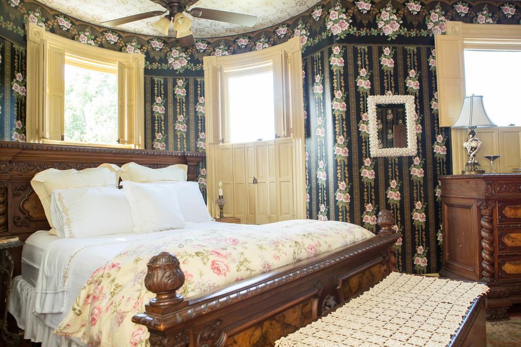 10 Clarke Bed & Breakfast Фредерик Стая снимка