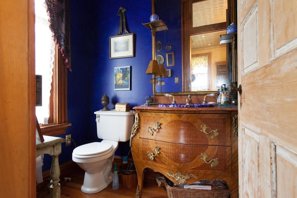 10 Clarke Bed & Breakfast Фредерик Екстериор снимка