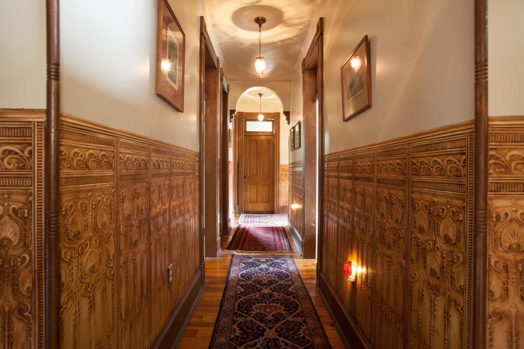 10 Clarke Bed & Breakfast Фредерик Екстериор снимка